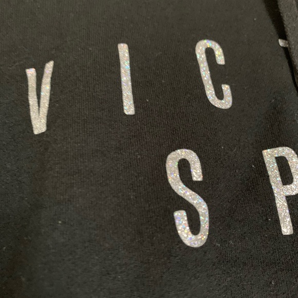 Cropped hoodie - Picture 2 of 3